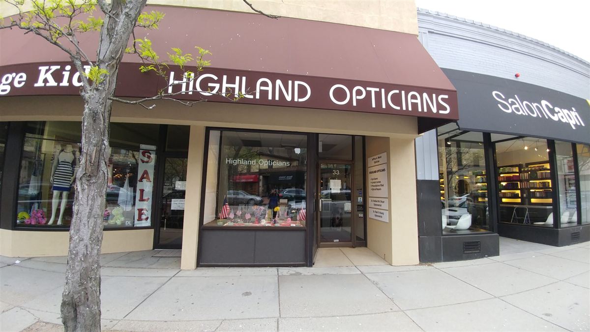 Highland Opticians storefront at 33 Lincoln St, Newton
